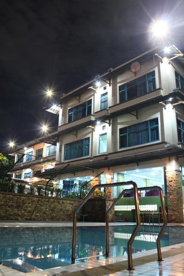 Permata Alam Hotel Puncak Exterior photo